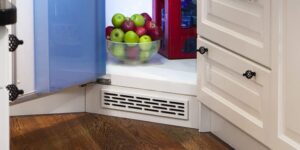 Beskyttelsesplate transparent for gulv i kjølehjørne